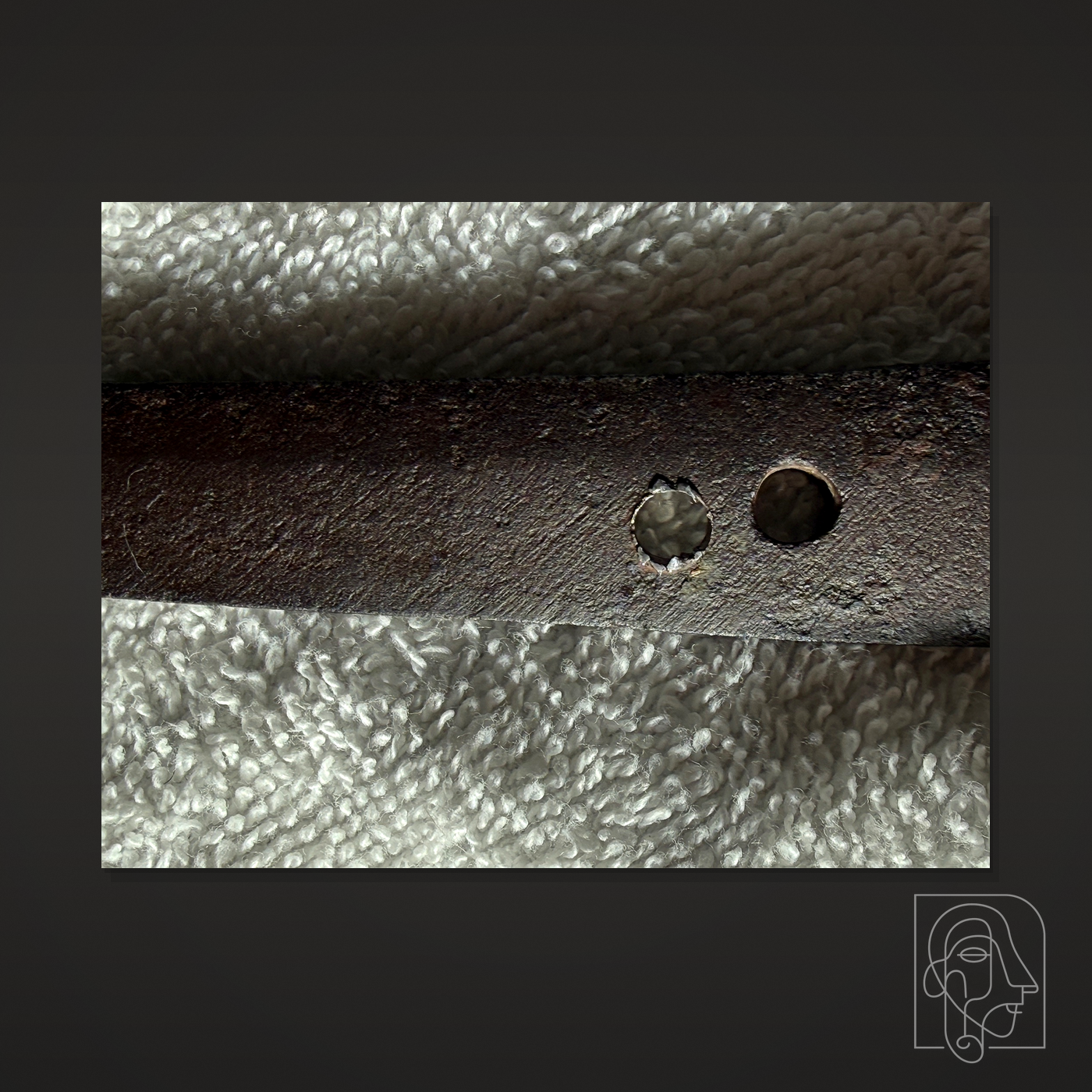 Japanese blade Signed: 肥前国吉次 — Hizen no Kuni Yoshitsugu, JCA